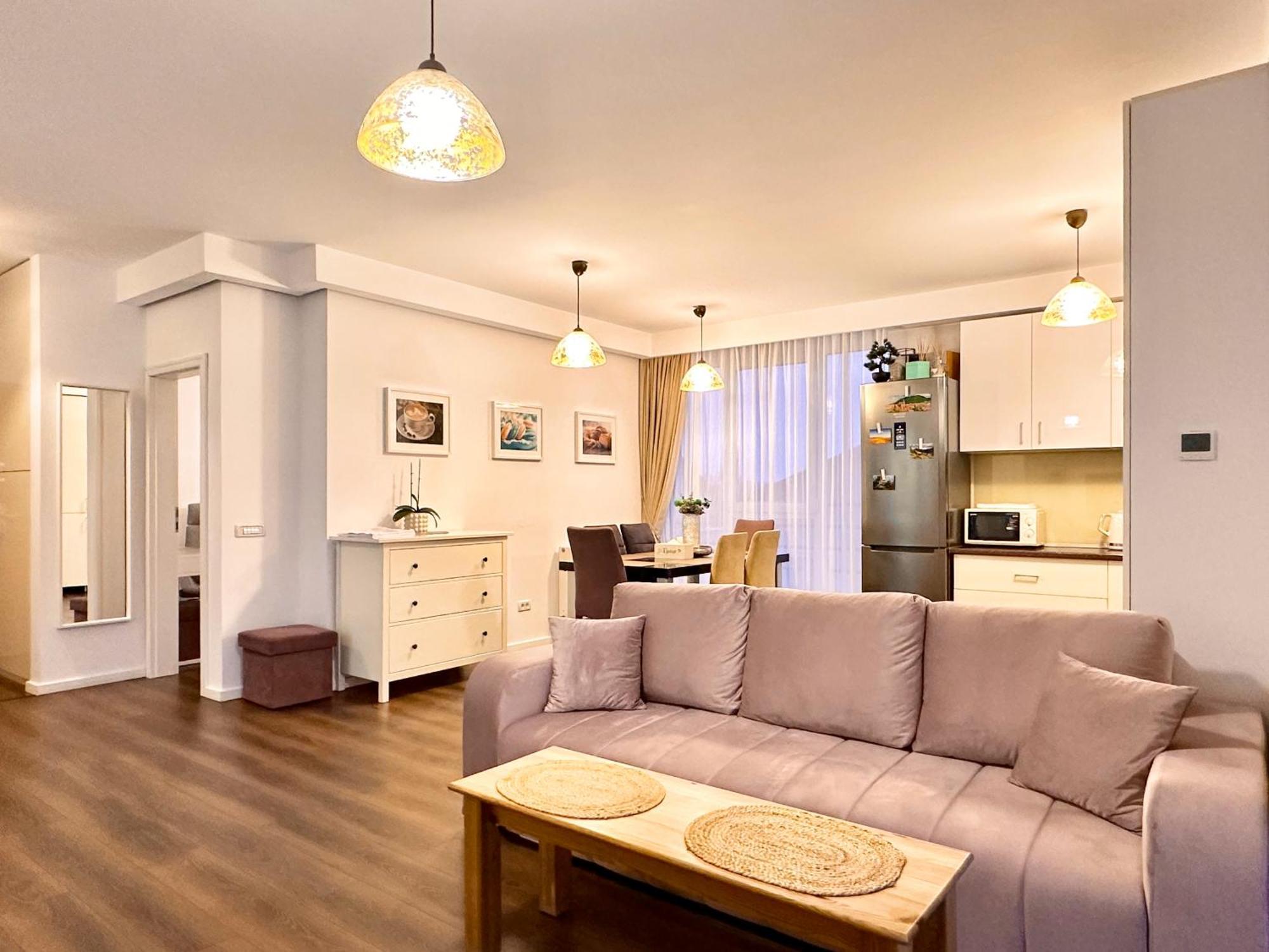 Central Premium Apartment Braşov Exteriör bild