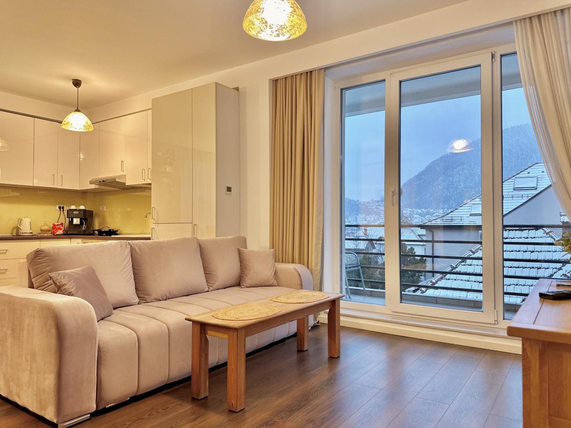 Central Premium Apartment Braşov Exteriör bild